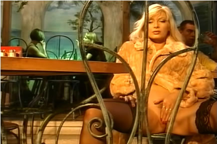 Retro-szexvideok-Lea-Martini-Andrew-Youngman-baszas